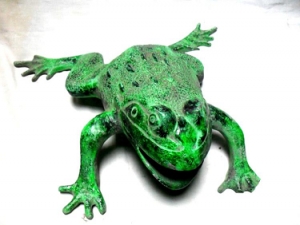 Manufacturers Exporters and Wholesale Suppliers of Aluminium Frog Sitting S-18X10X7 Inches Moradabad Uttar Pradesh